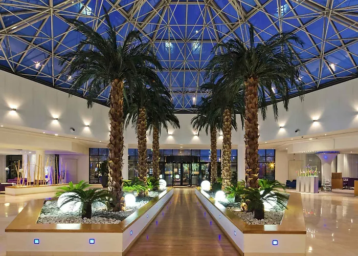 Novotel Paris Cdg Convention 4* Roissy-en-France